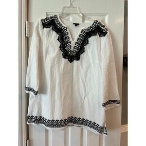 Talbots Embroidered Peasant Boho Cottage Top Women M Minimalist Neutral Aztec